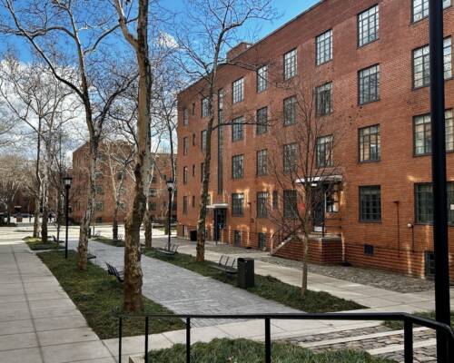 HRH courtyard 2