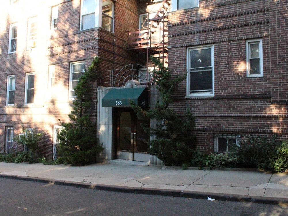 Inwoodpark building facade 2