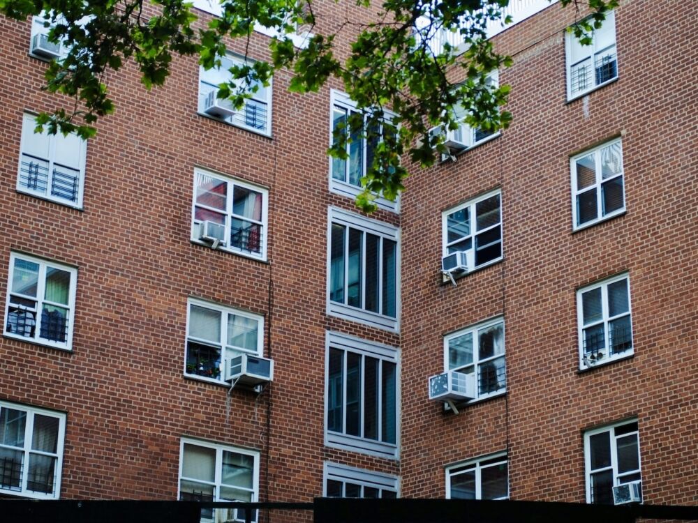NYCH Awoodside normal AC horizontal
