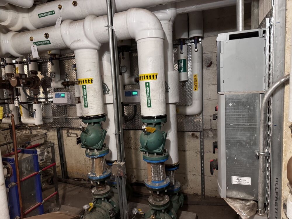 HW return pipes