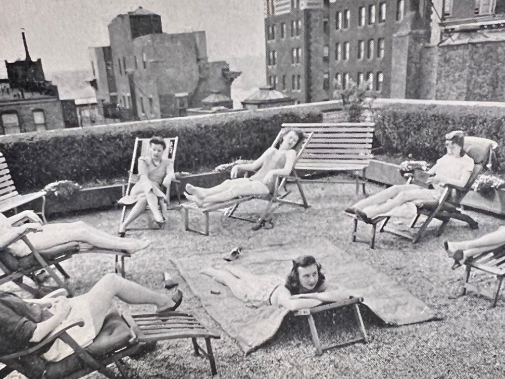roof-historic-sunbathers